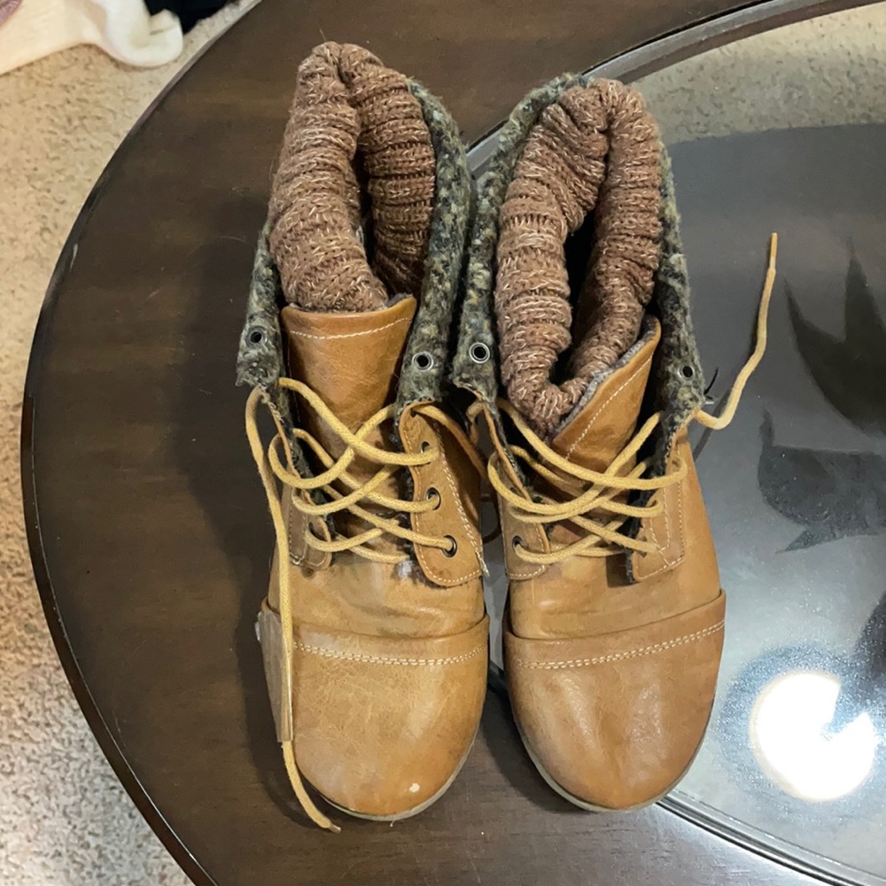 Booties with sweater detail